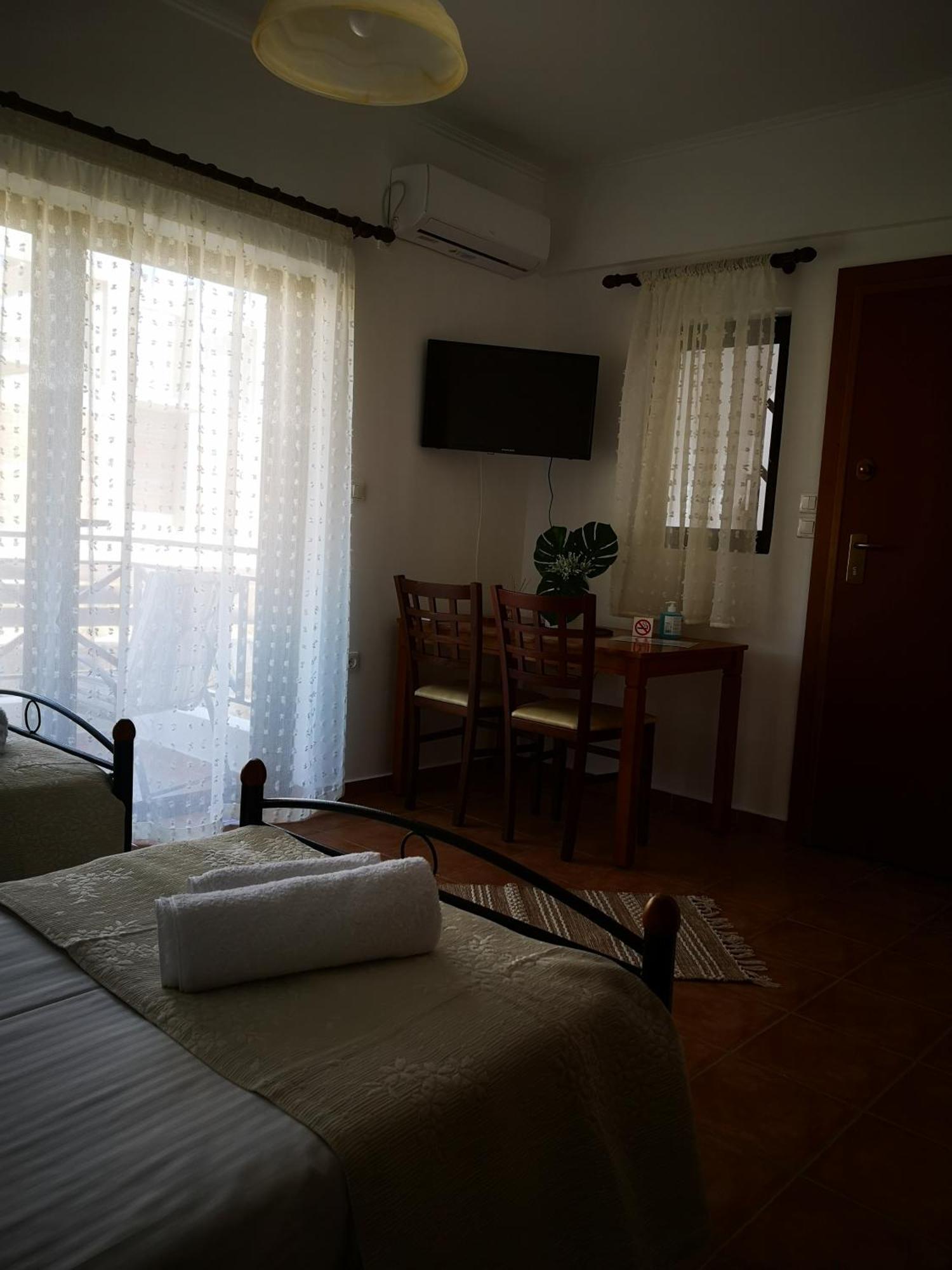 El Verde Apartments Скала Номер фото